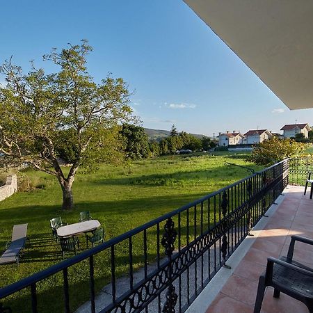 Alojamiento Extrahotelero Casa Ernestina Castillo  Екстериор снимка